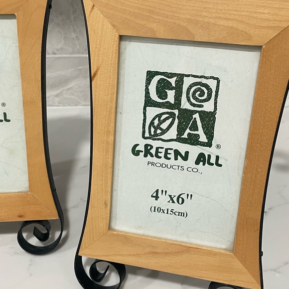 Pair of 4x6 photo frames wood & metal EUC! - Picture 2 of 7